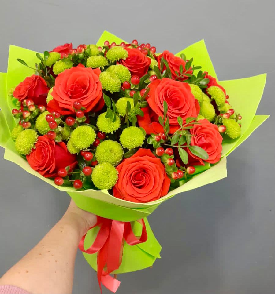 Букет цветов из: Хризантемы и Розы в Малиновке