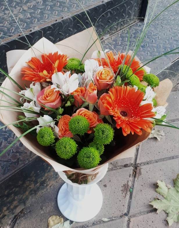 Букет цветов из: Герберы, Хризантемы, Альстромерии и Розы в Малиновке