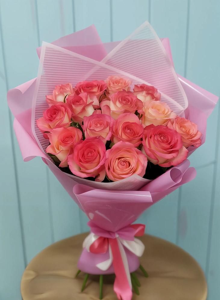 Букет 15 Розовых роз Равель в Малиновке