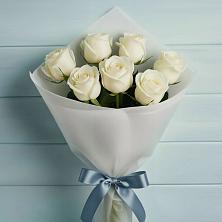 Букет 7 Белых роз Эдлесс Лав в Малиновке