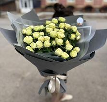 Букет Белые кустовые розы Солинеро в Малиновке