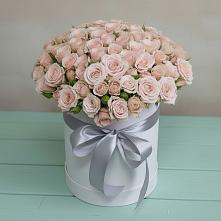 Цветочная композиция из Розы в шляпной коробке в Малиновке