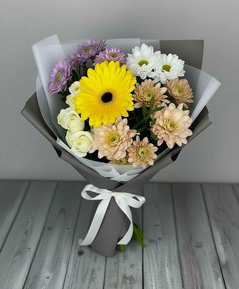 Букет цветов из: Розы, Герберы и Хризантемы в Малиновке
