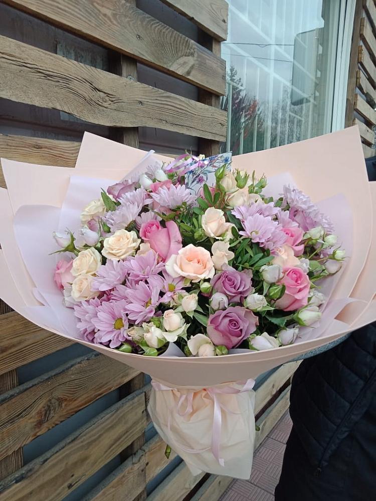 Букет цветов из: Розы и Хризантемы в Малиновке