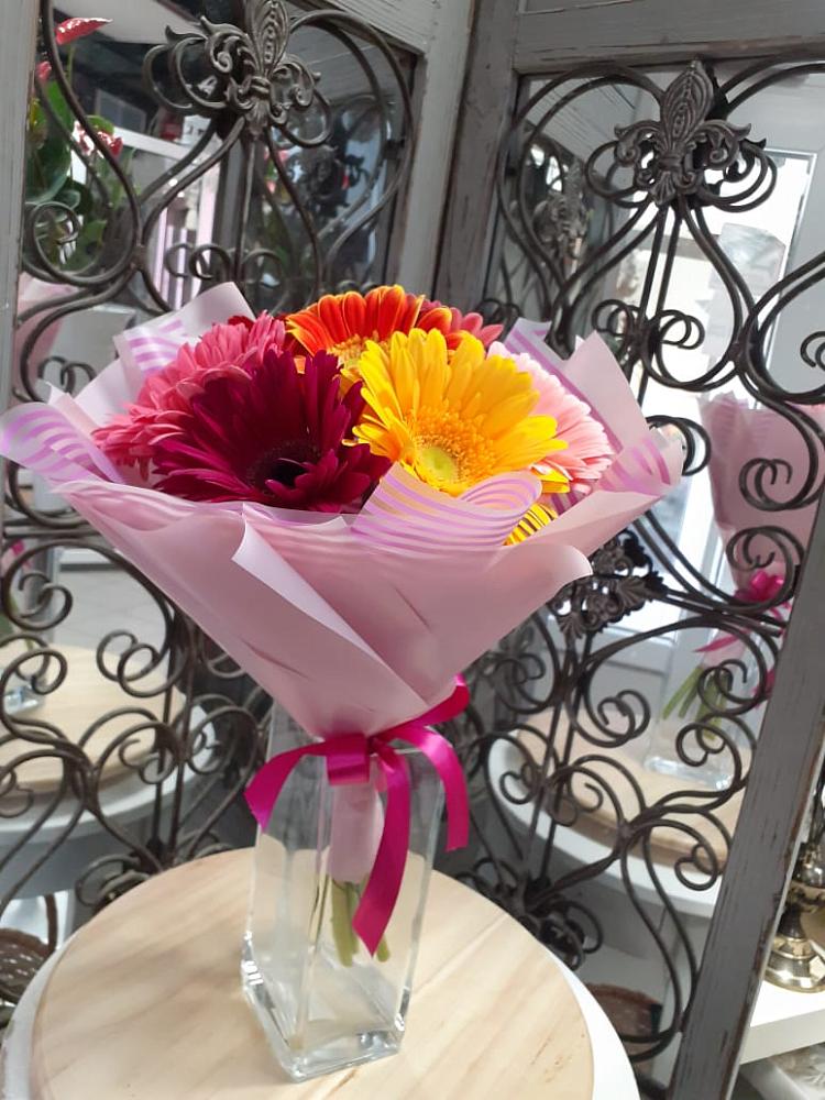 Букет цветов из: Герберы в Малиновке