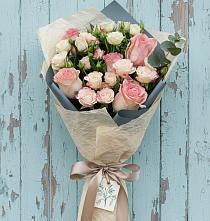 Букет цветов из:  Розы в Малиновке
