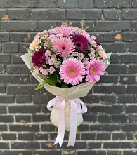 Букет цветов из:  Герберы и Хризантемы в Малиновке