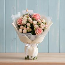 Букет цветов из:  Розы в Малиновке