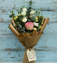 Букет цветов из:  Розы и Лизиантусы #REPLACE_PRED# Малиновке