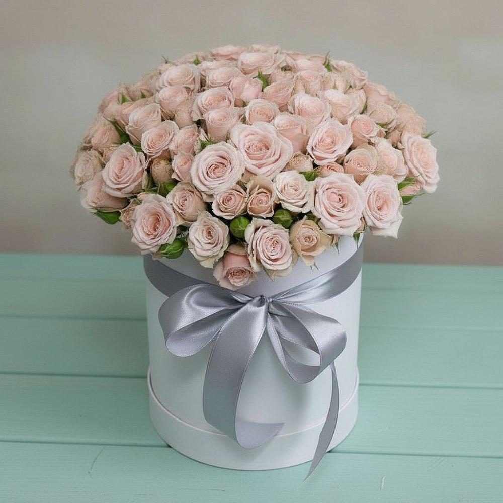 Цветочная композиция из Розы в шляпной коробке в Малиновке