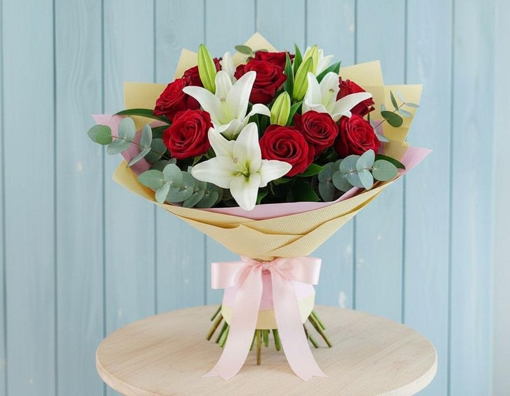 Букет цветов из: Лилии и Розы в Малиновке